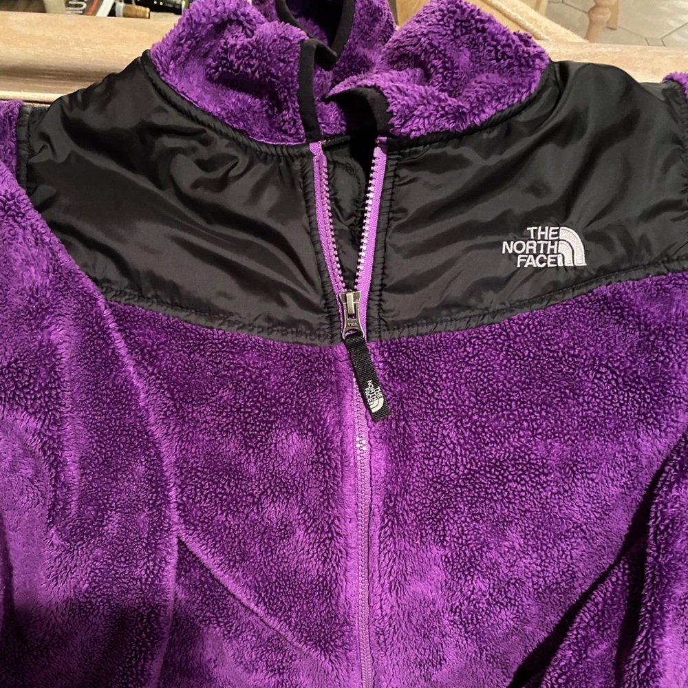 Girls Like New North Face Girls jacket Size XL 18
